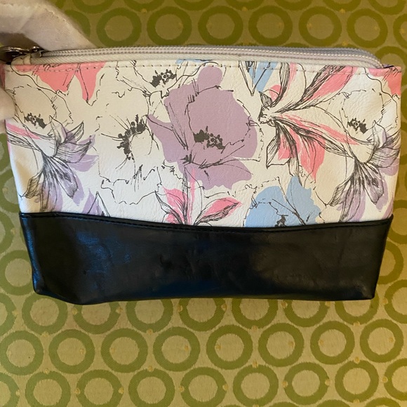 Princess Leia Star wars cosmetics bag - Picture 3 of 3